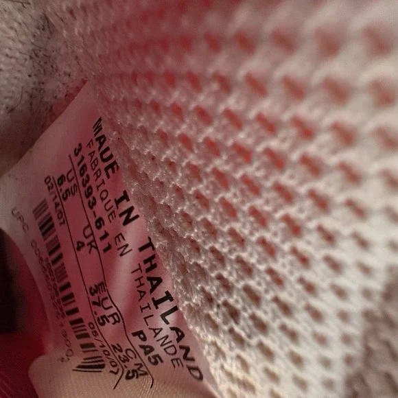 NIKE Sneakers Women's Size 6.5 Maroon Shoes Retro Athleisure Sporty - Picture 3 of 9